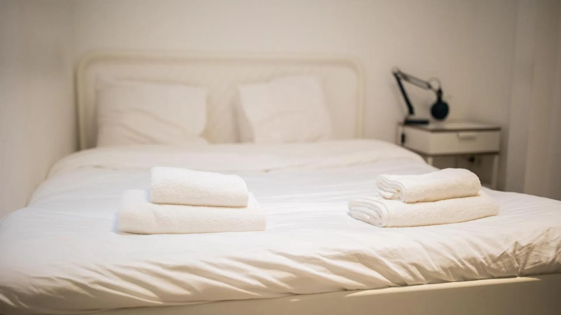 Lh - Lk Two-Bedroom Apartments Rotterdam 0*,