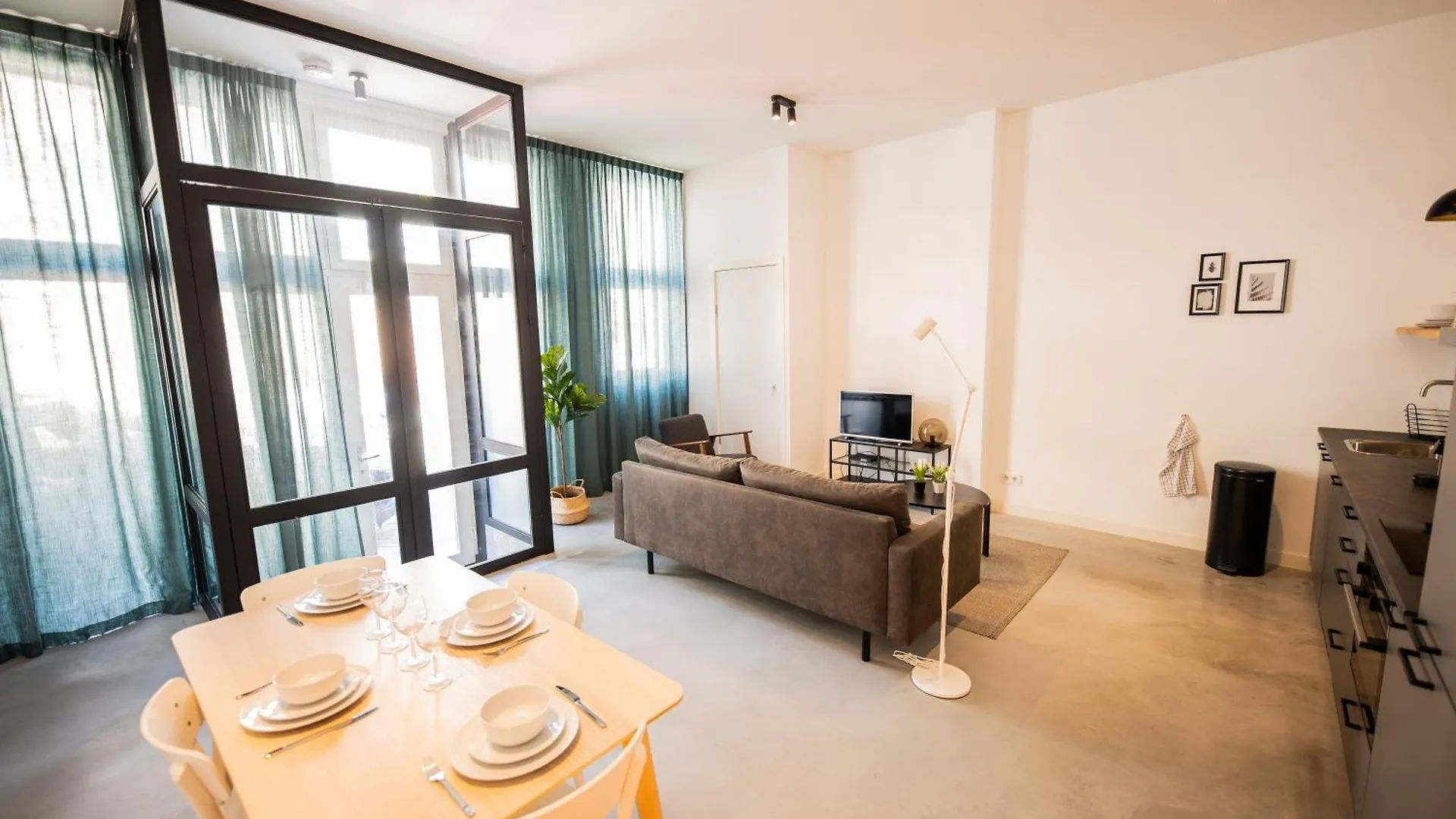 Lh - Lk Two-Bedroom Apartments Rotterdam
