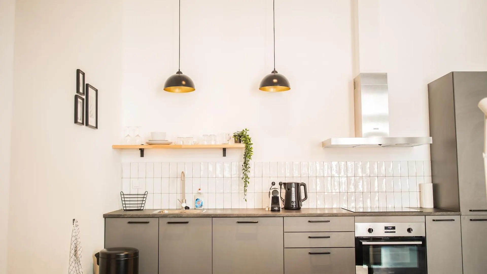 Lh - Lk Two-Bedroom Apartments Rotterdam Netherlands
